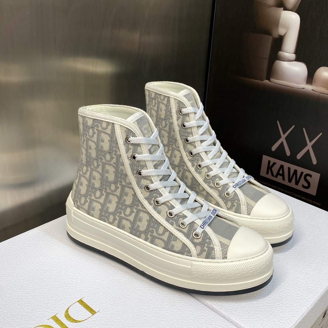 DIOR SNEAKERS