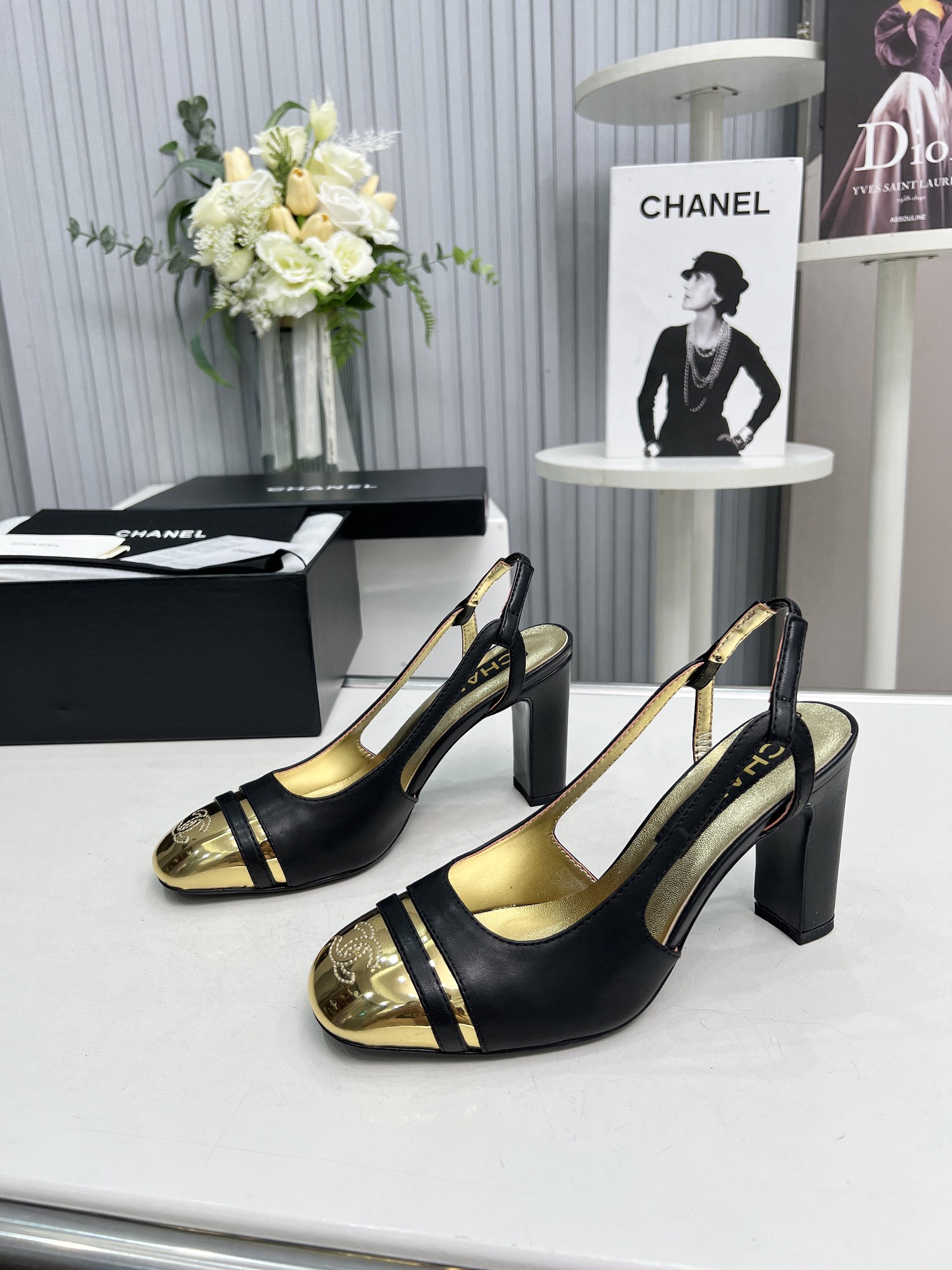 CHANEL SANDALS