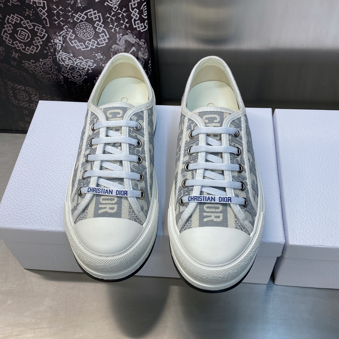 DIOR SNEAKERS