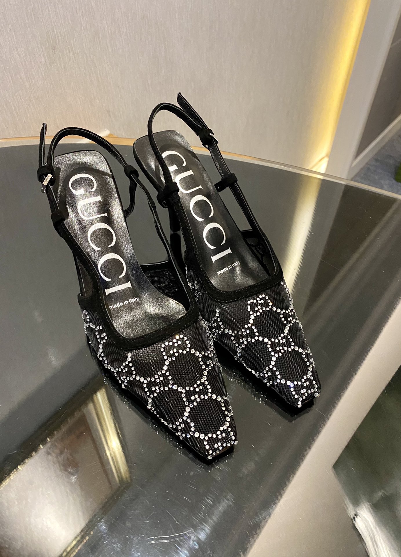 GUCCI SANDALS