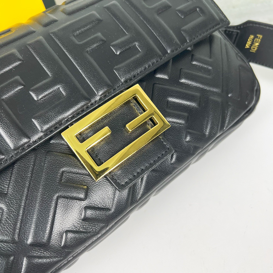 FENDI BAG