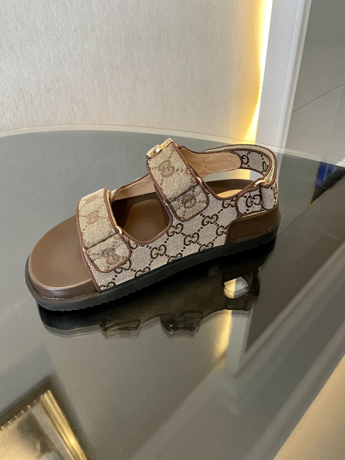 GUCCI SANDALS