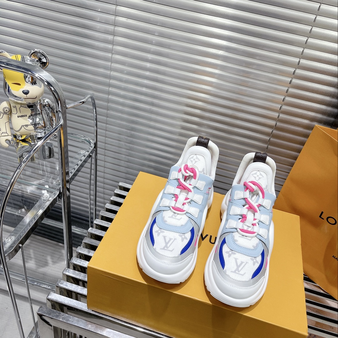 LOUIS VUITTON SNEAKERS