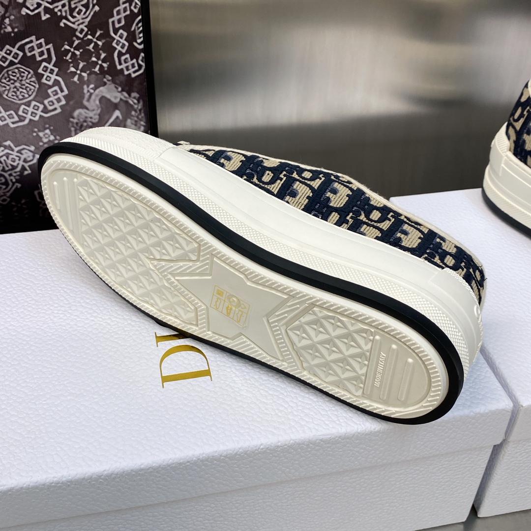 DIOR SNEAKERS