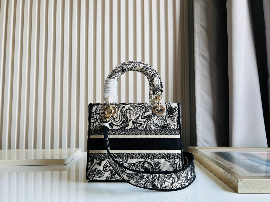 DIOR BAG