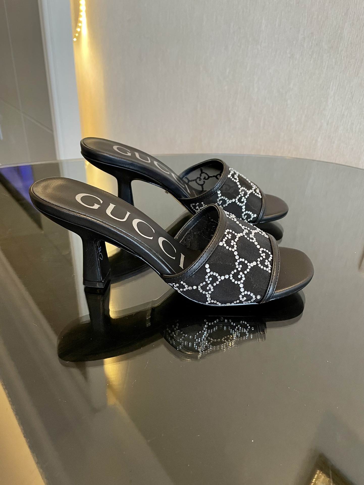 GUCCI SLIDES
