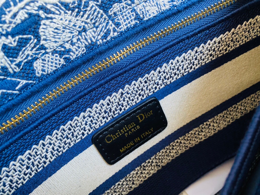 DIOR BAG