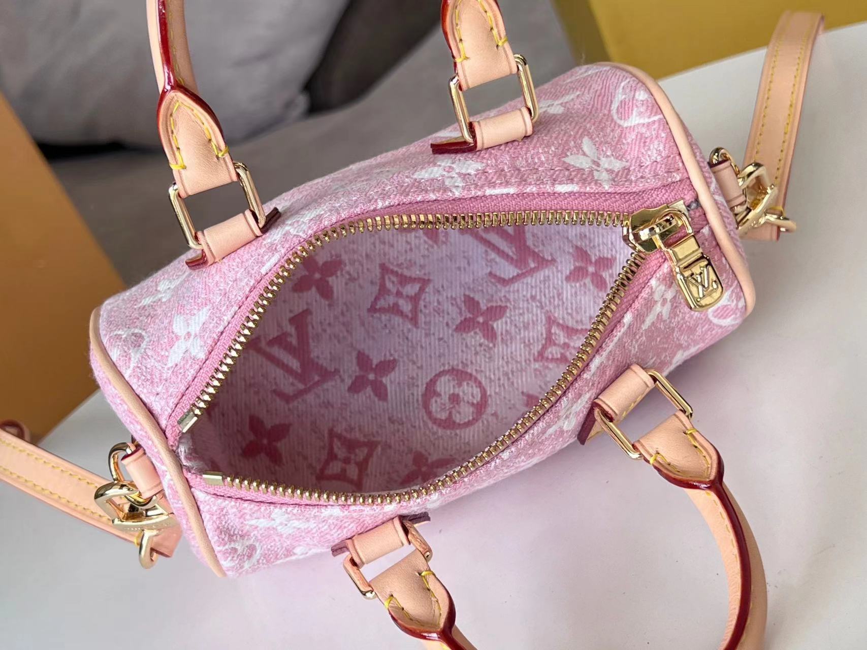 Louis Vuitton Speedy Nano HanBag