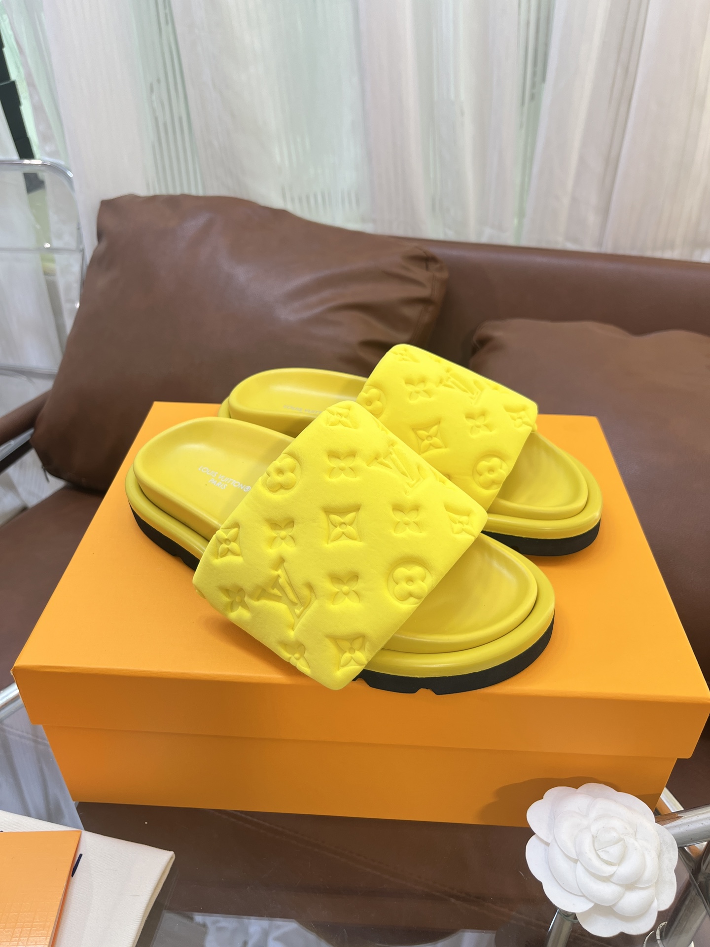 LOUIS VUITTON SLIDES