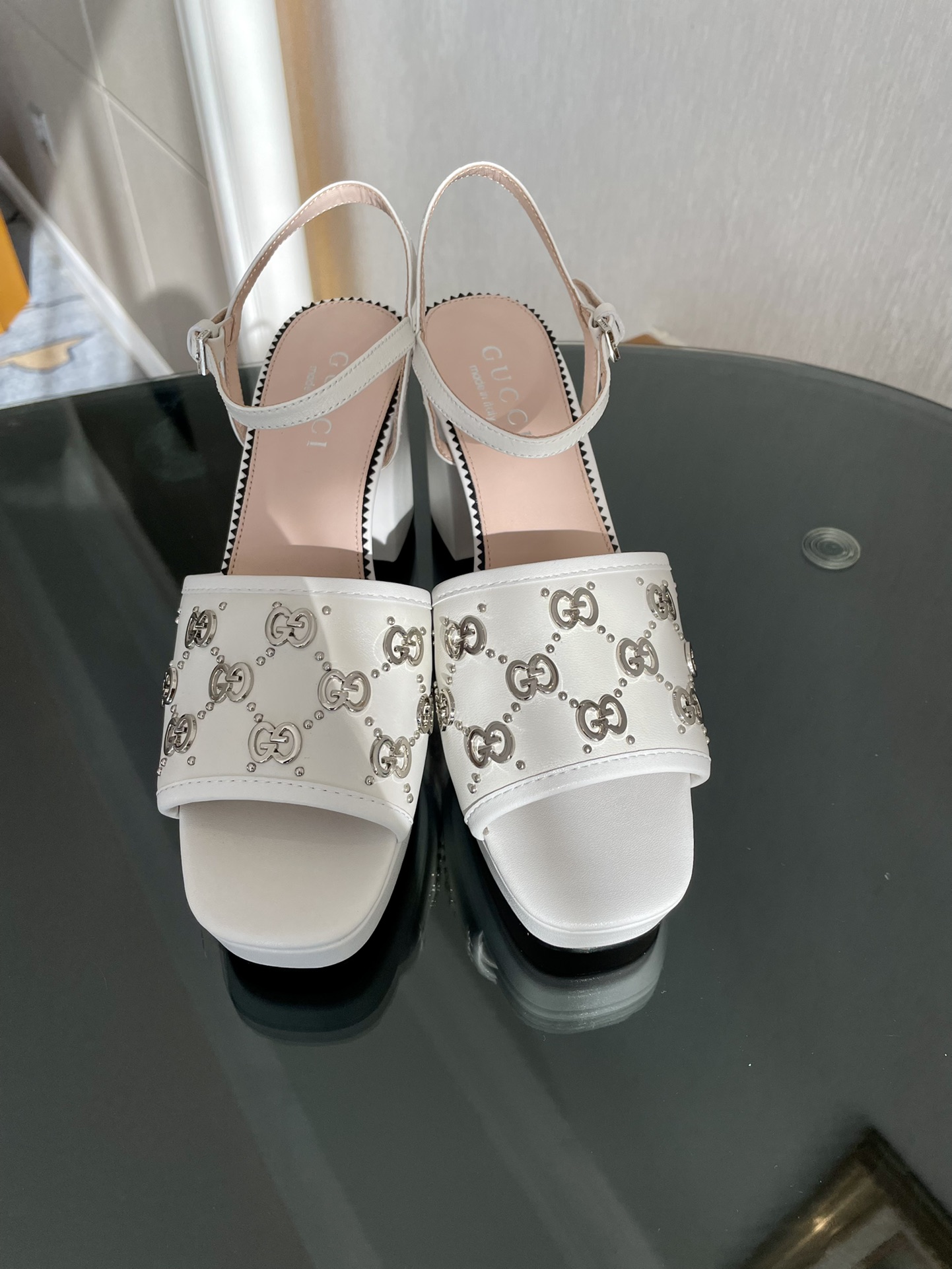 GUCCI SANDALS