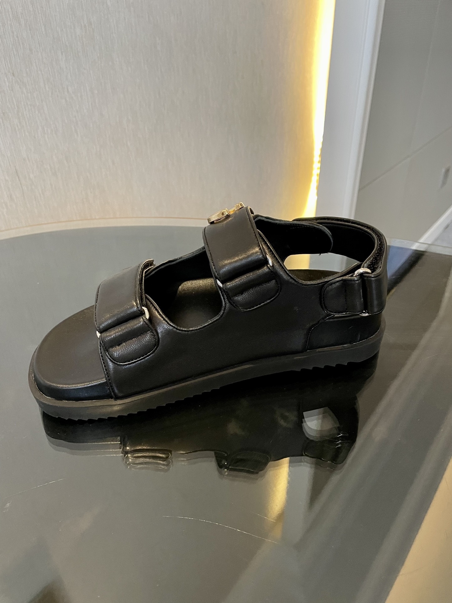 GUCCI SANDALS