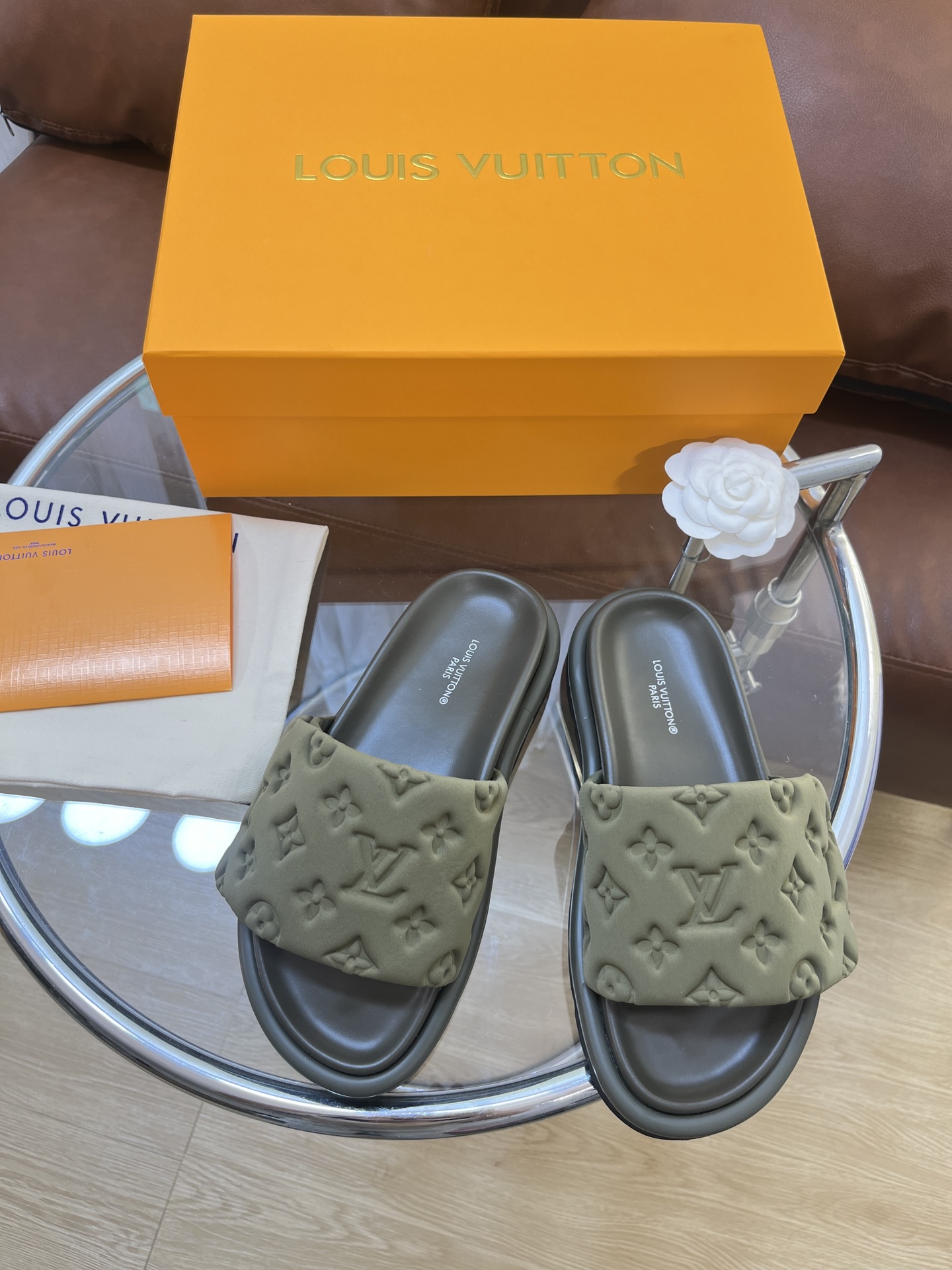 LOUIS VUITTON SLIDES