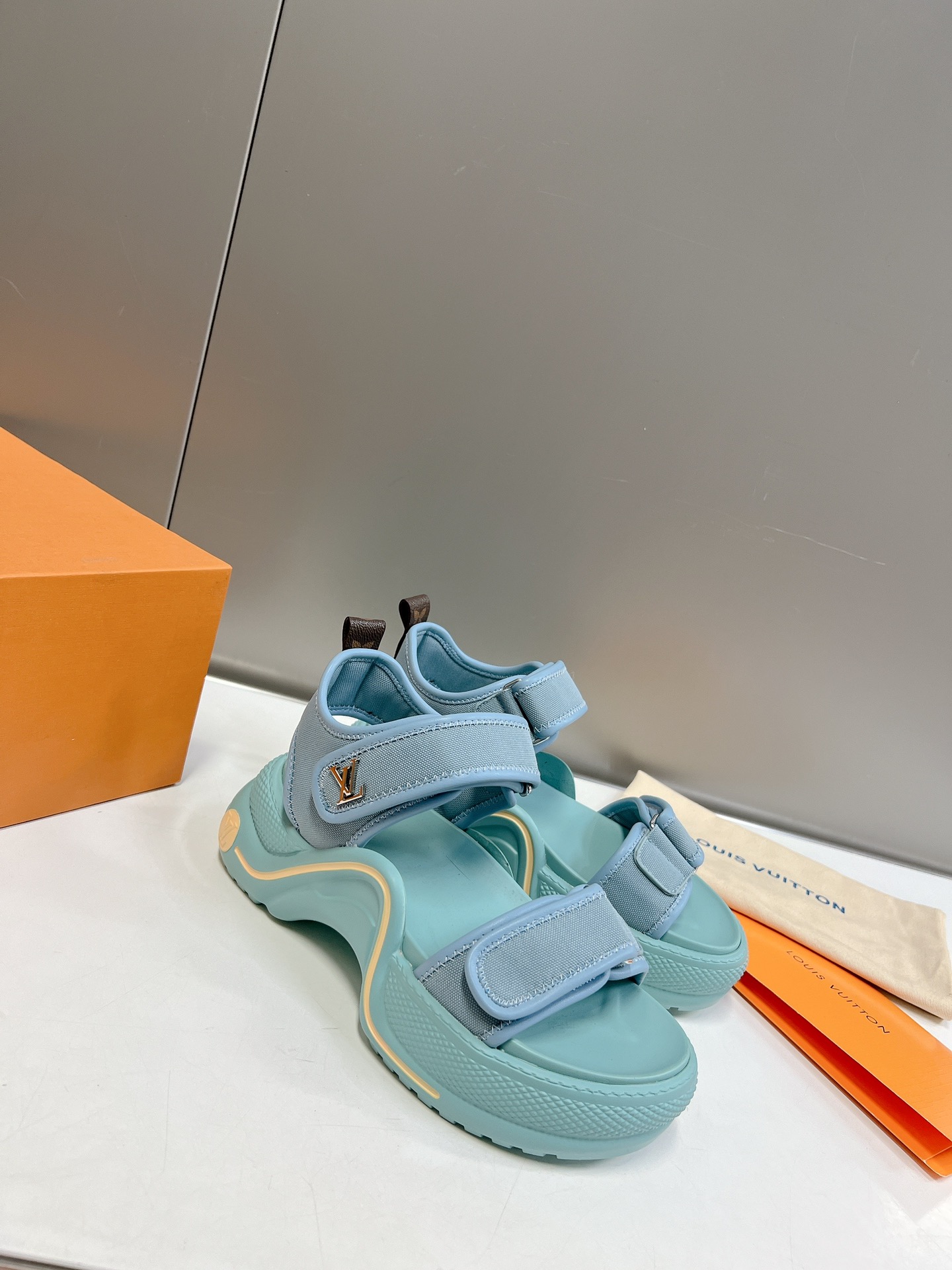 LOUIS VUITTON SANDALS