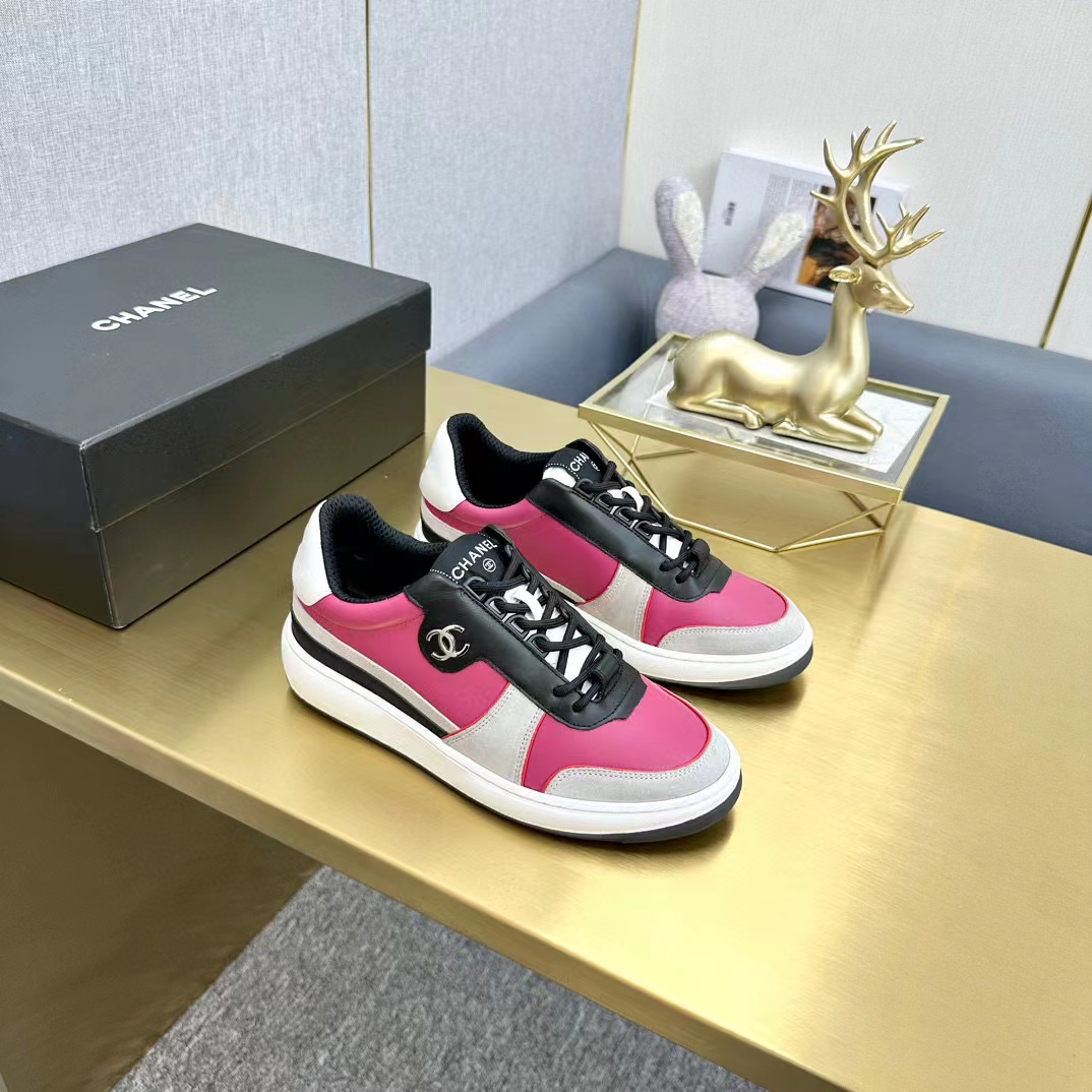 CHANEL SNEAKERS