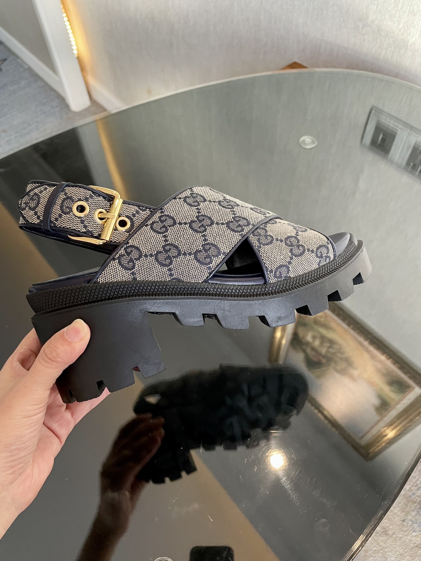 GUCCI SANDALS
