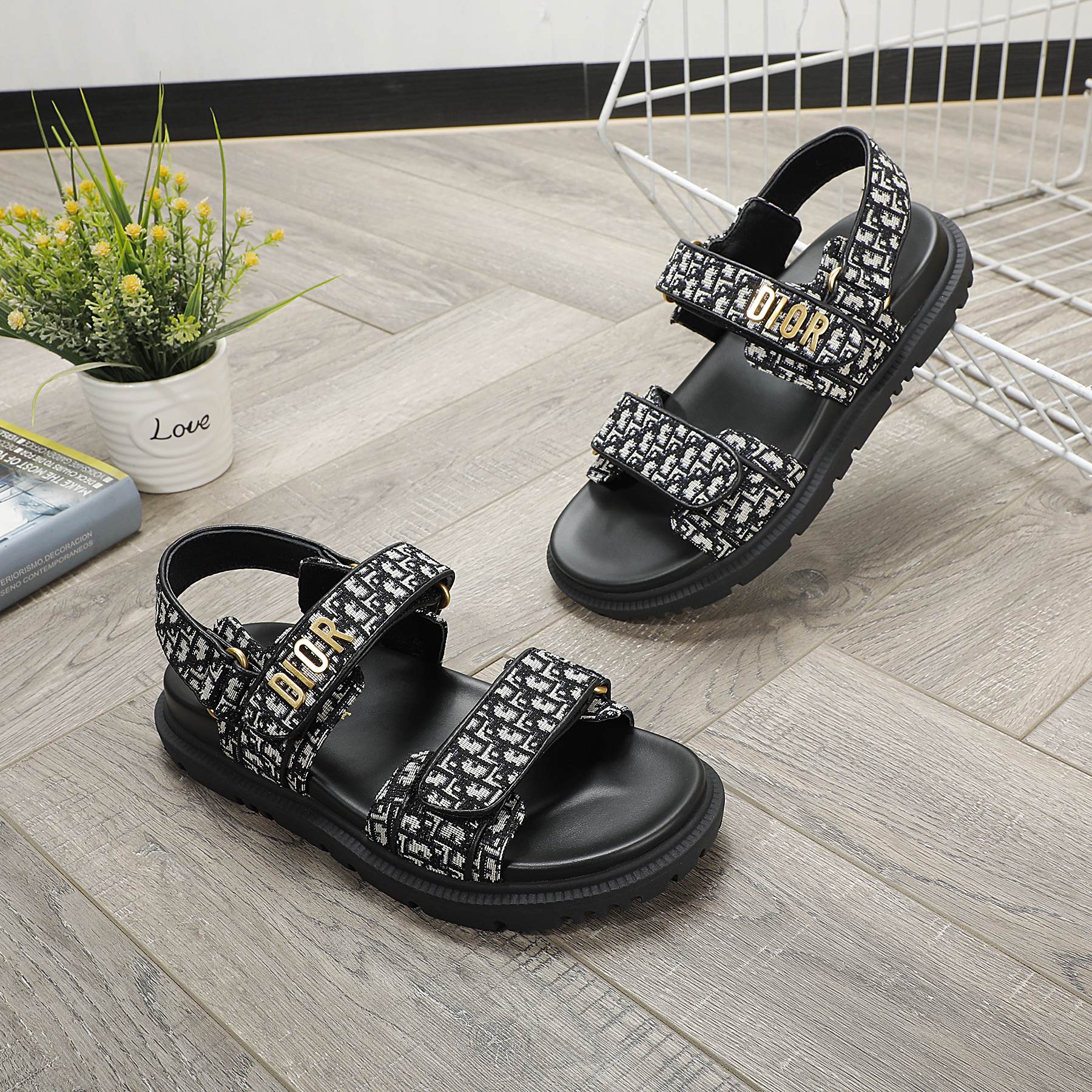 DIOR NEW VELCRO  SANDALS