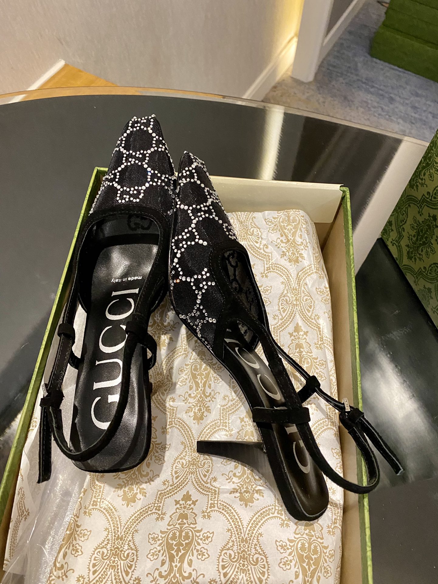 GUCCI SANDALS