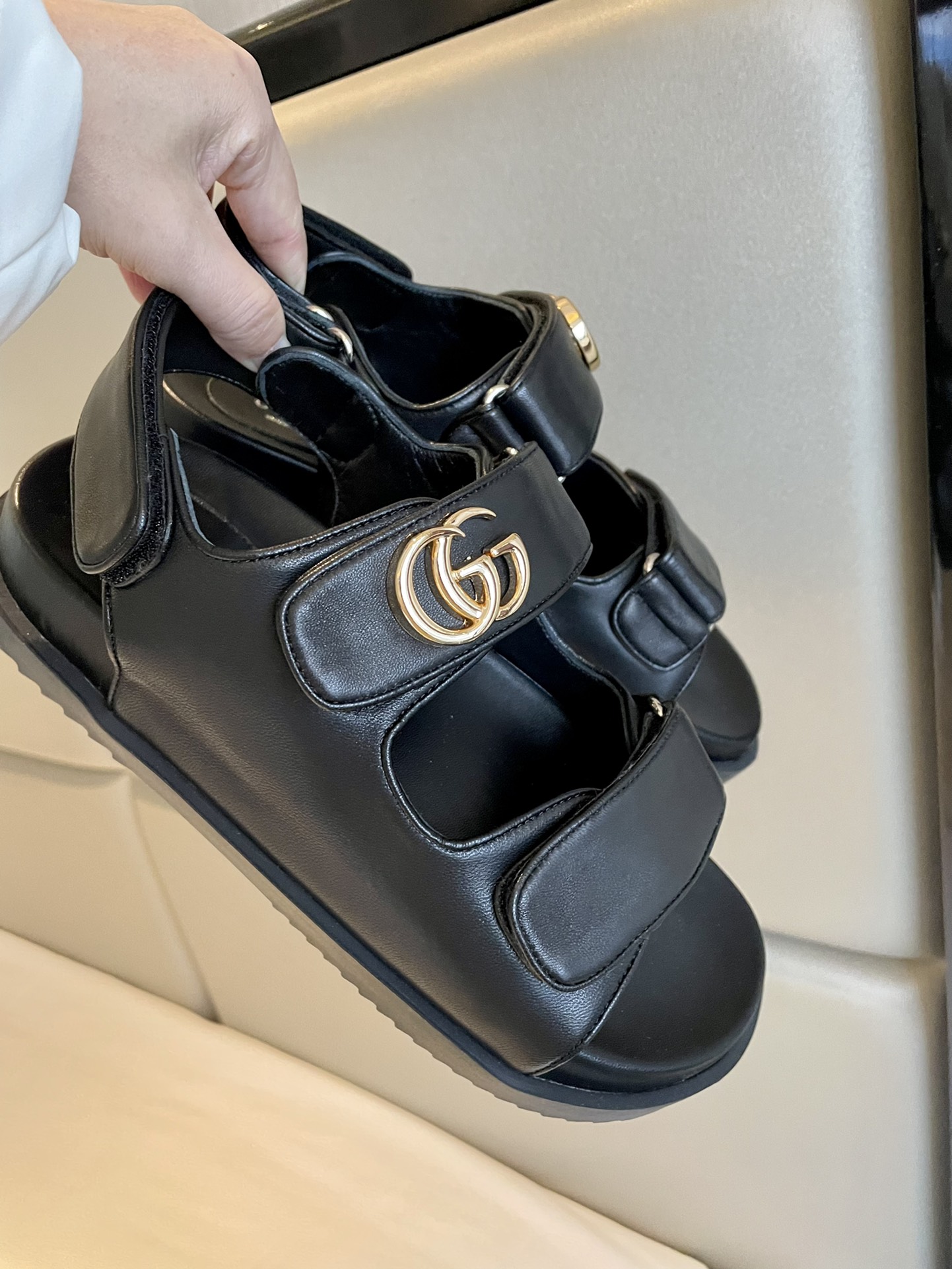 GUCCI SANDALS