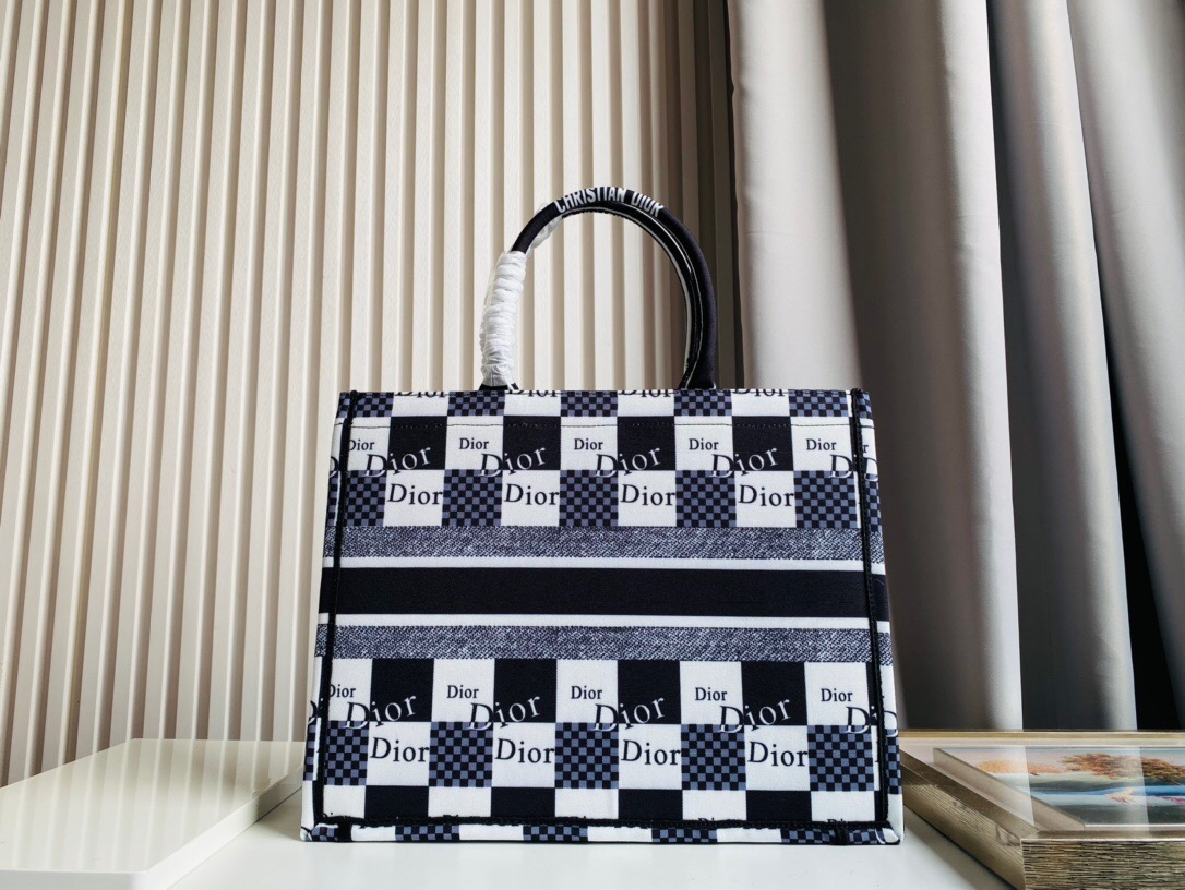 DIOR BAG