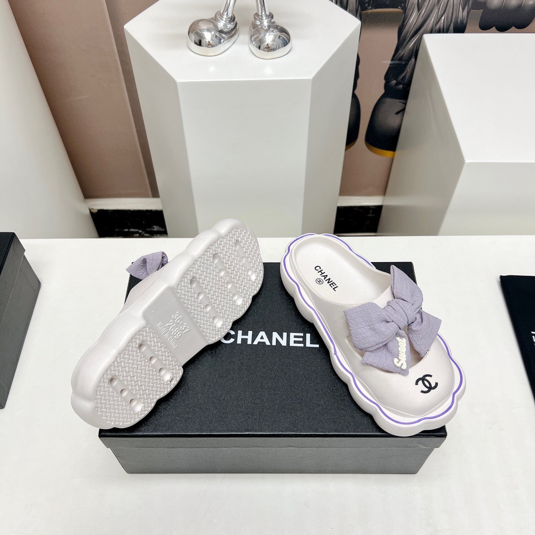 CHANEL Bow tie sponge cake slippers