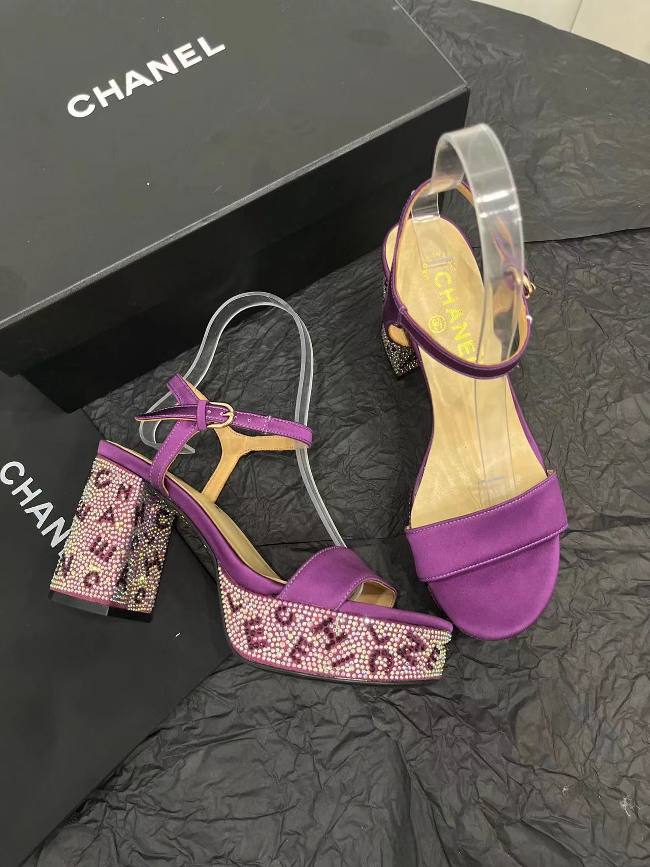 2024 CHANEL Thick heeled waterproof platform with diamond heel sandals