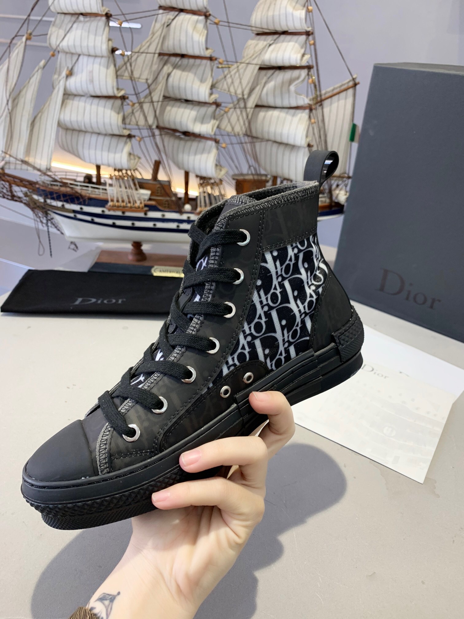 DIOR Kaws Canvas sneakers