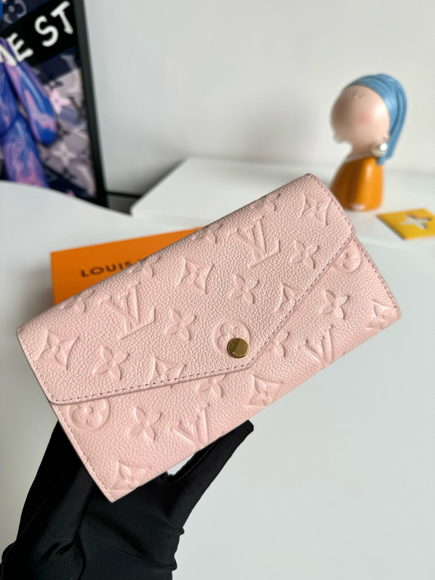 LV Sarah wallet bag