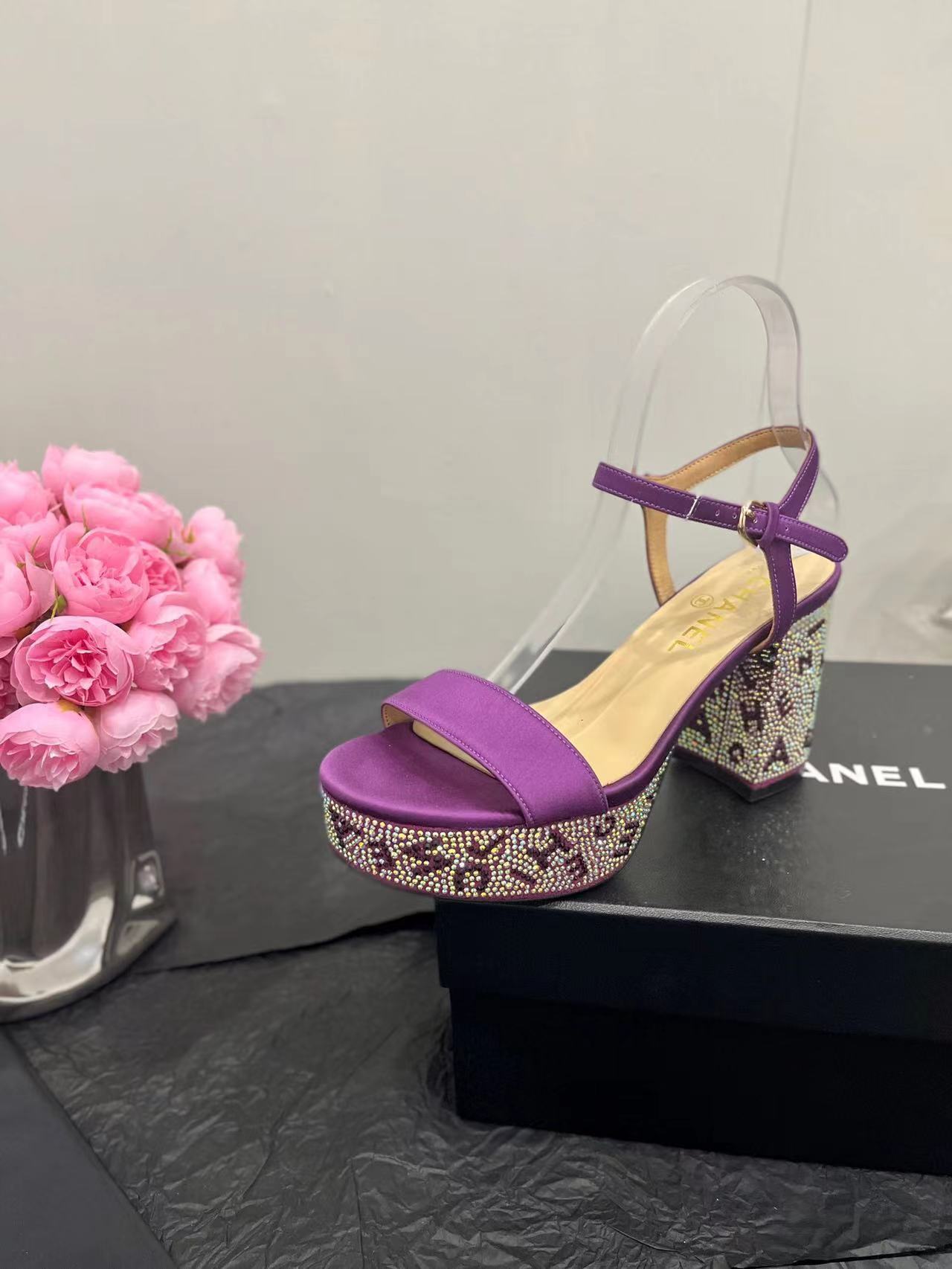 2024 CHANEL Thick heeled waterproof platform with diamond heel sandals
