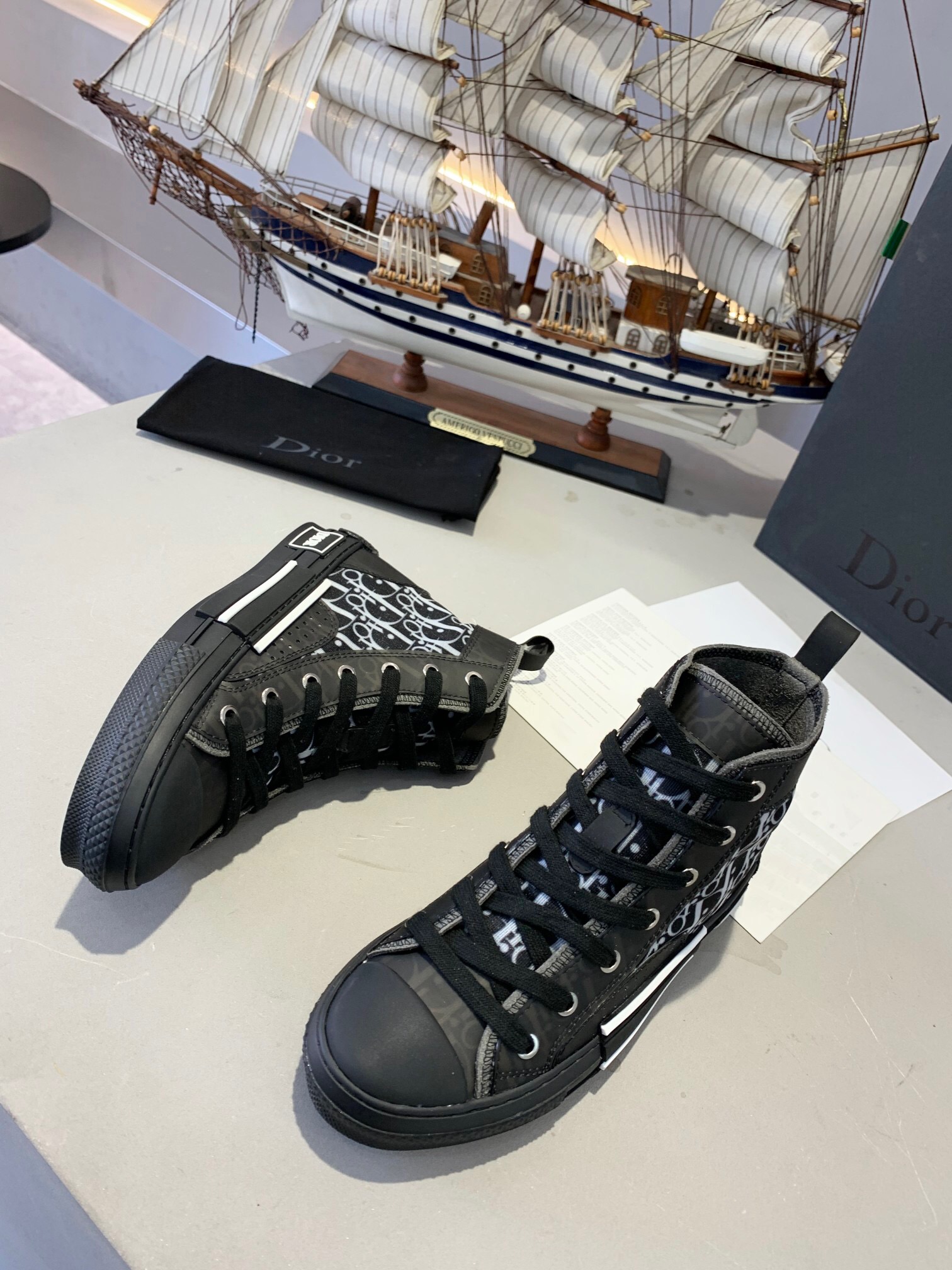 DIOR Kaws Canvas sneakers