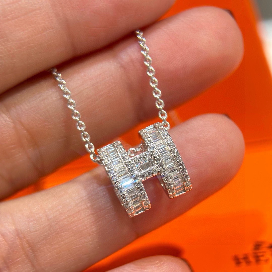 hermes Diamond necklace