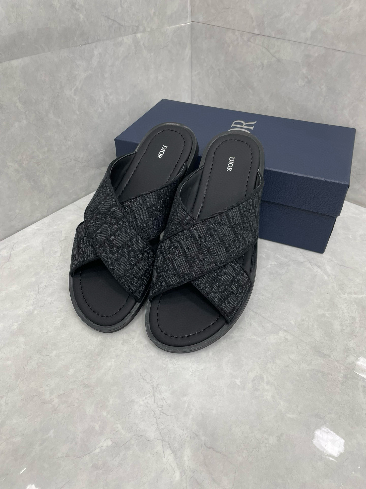 DIOR ALIAS sandal