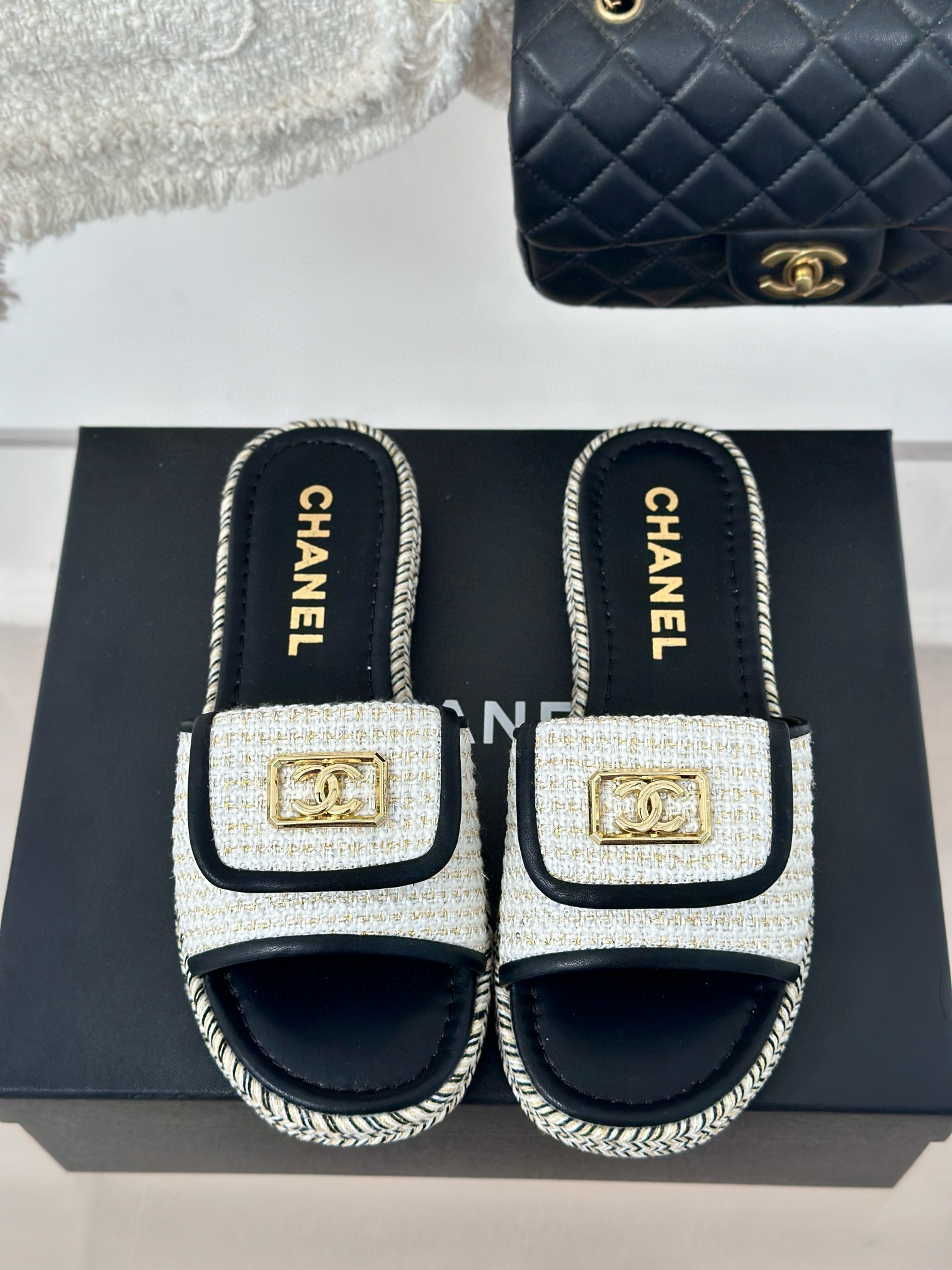 CHANEL Woven metal slippers