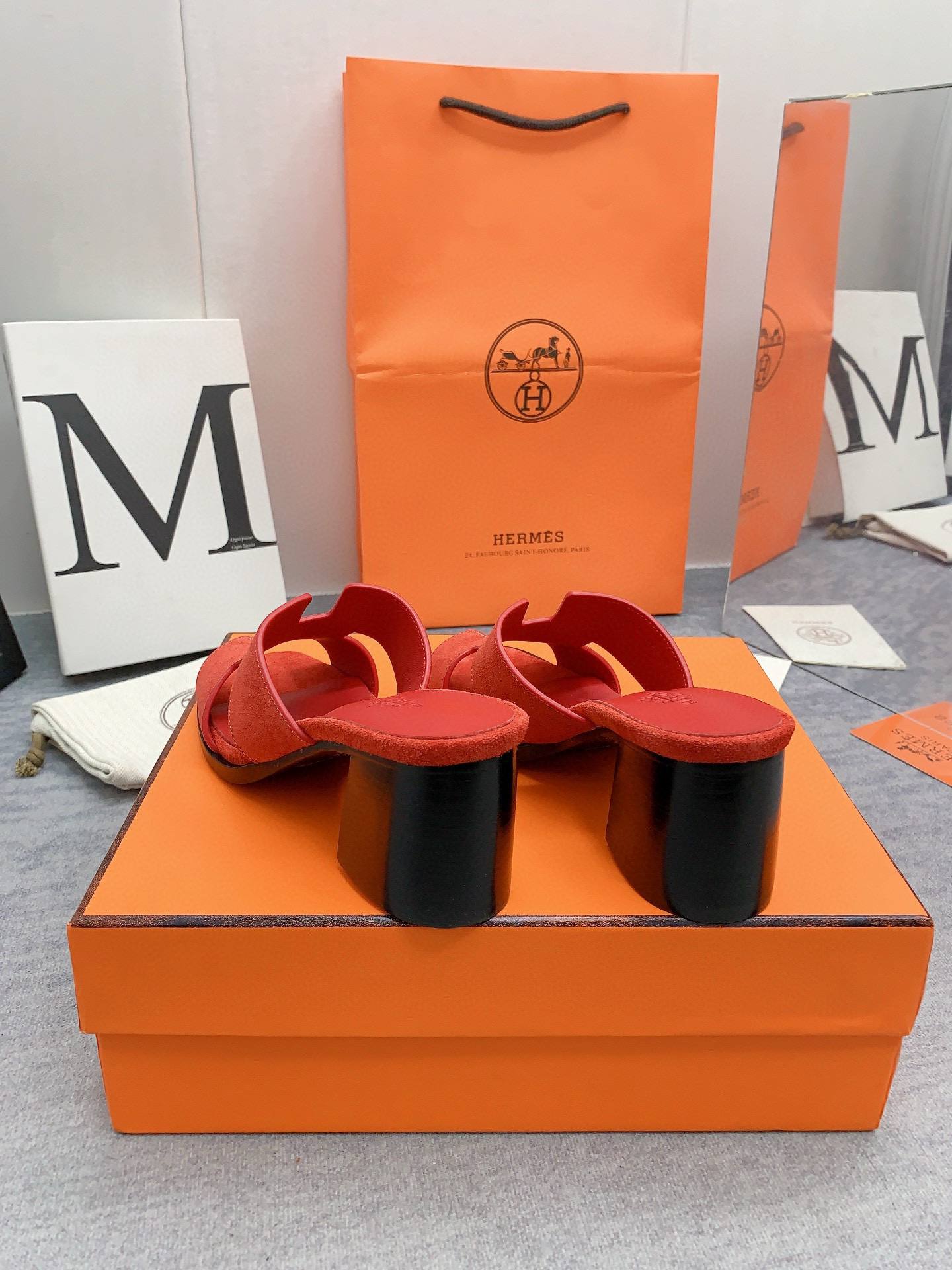 Hermes Handmade cowhide upper with thick heel slippers