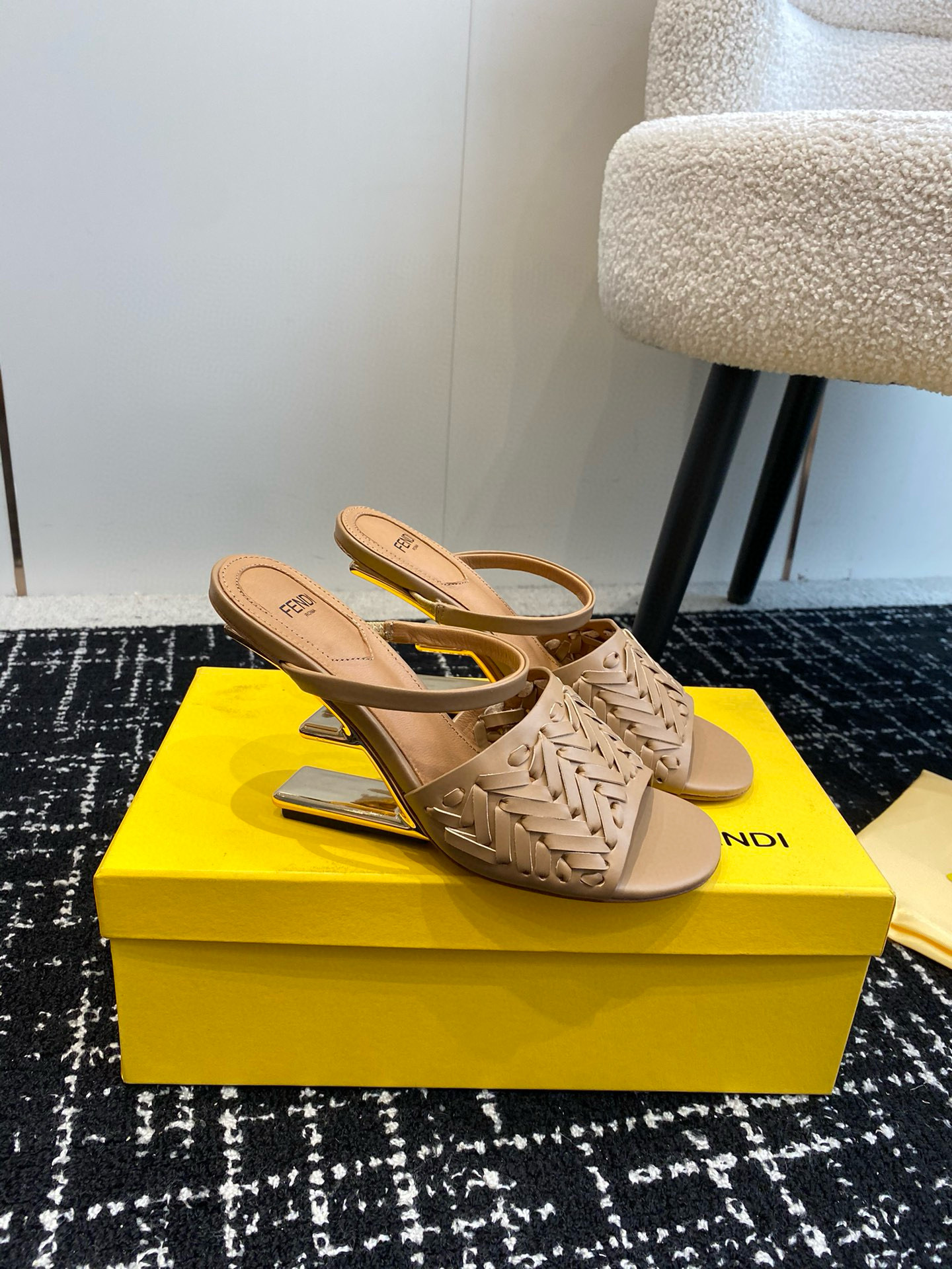Fendi Knitted high heels