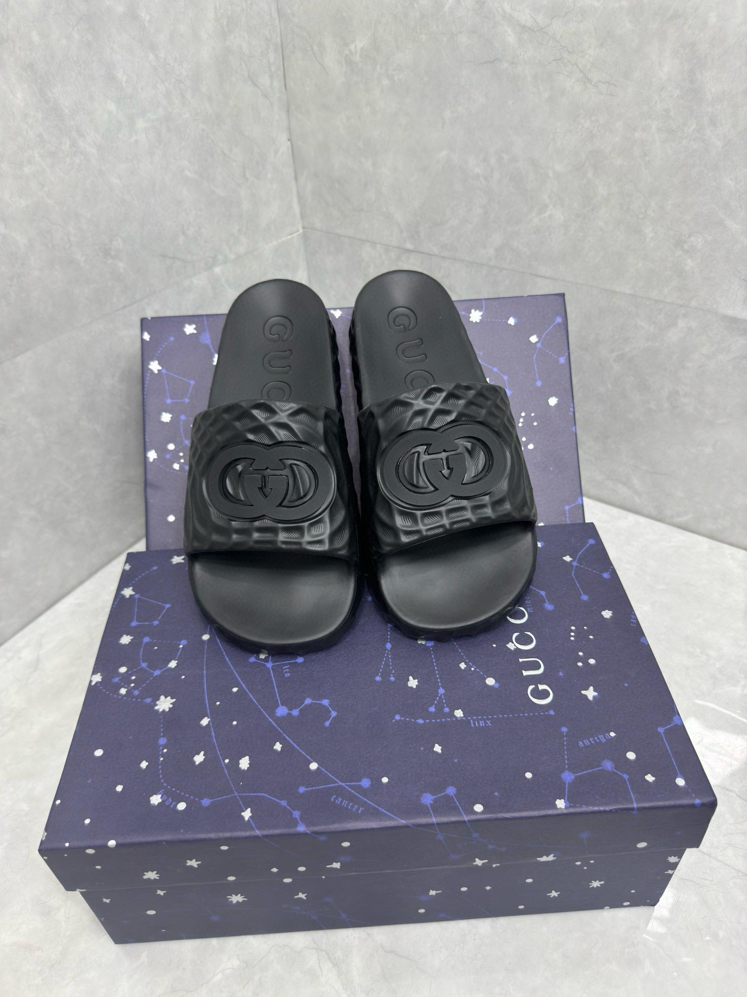 GUCCI INTERLOCKING G   slipper