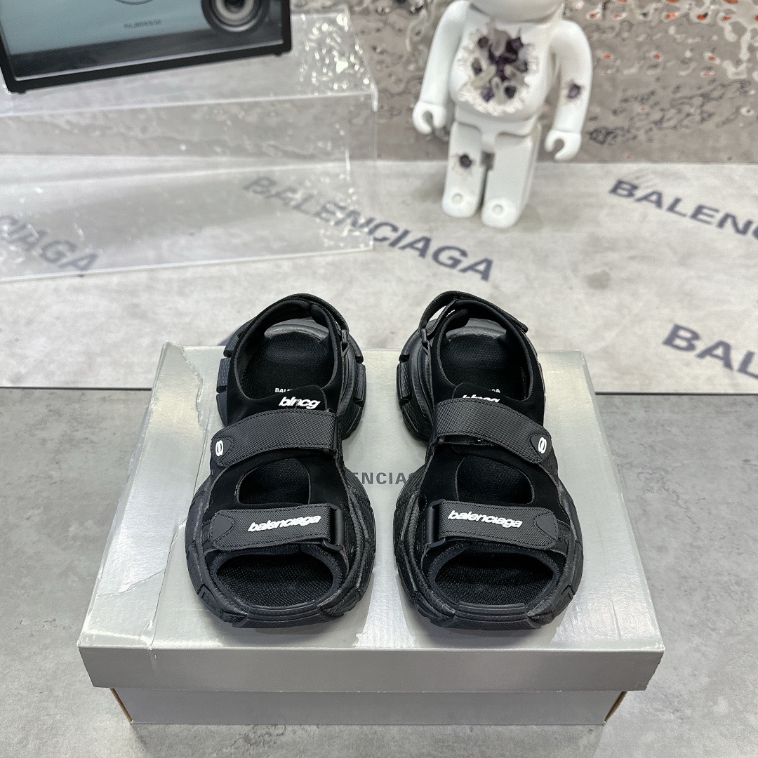 Balenciaga AW22 HD sneaker Hole sandal