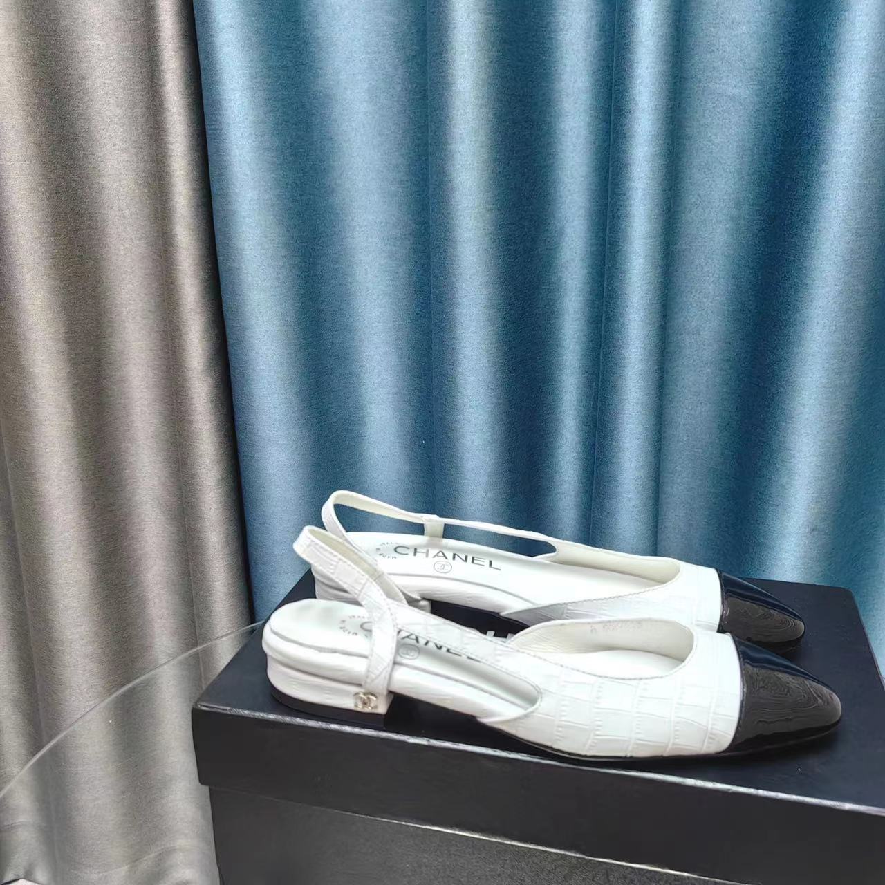 CHANEL  slingbalck Classic back air sandals