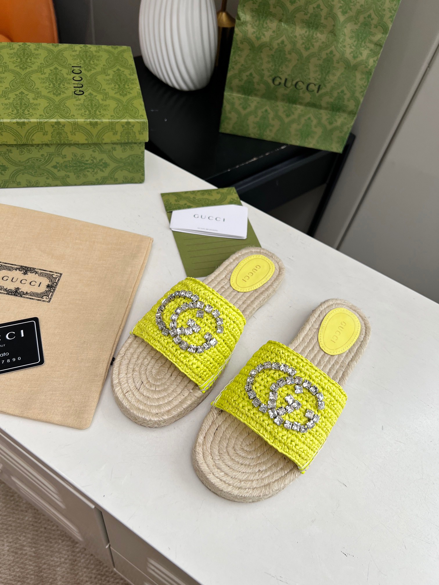 GUCCI Diamond woven slippers