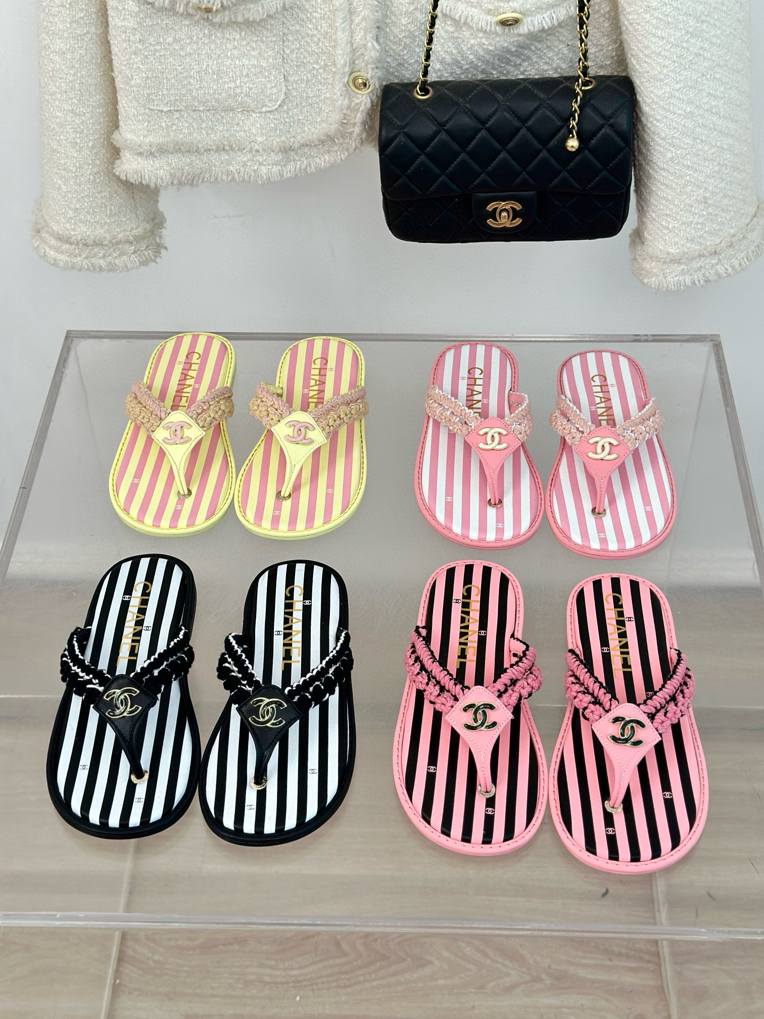 CHANEL Clip flip-flops
