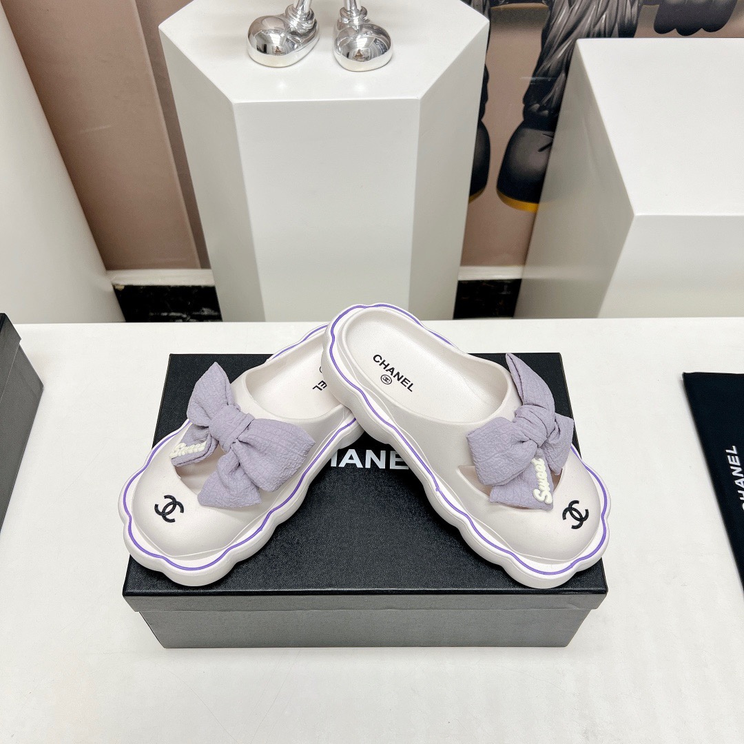 CHANEL Bow tie sponge cake slippers