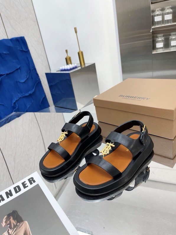 Burberry  Embroidered plaid sandals