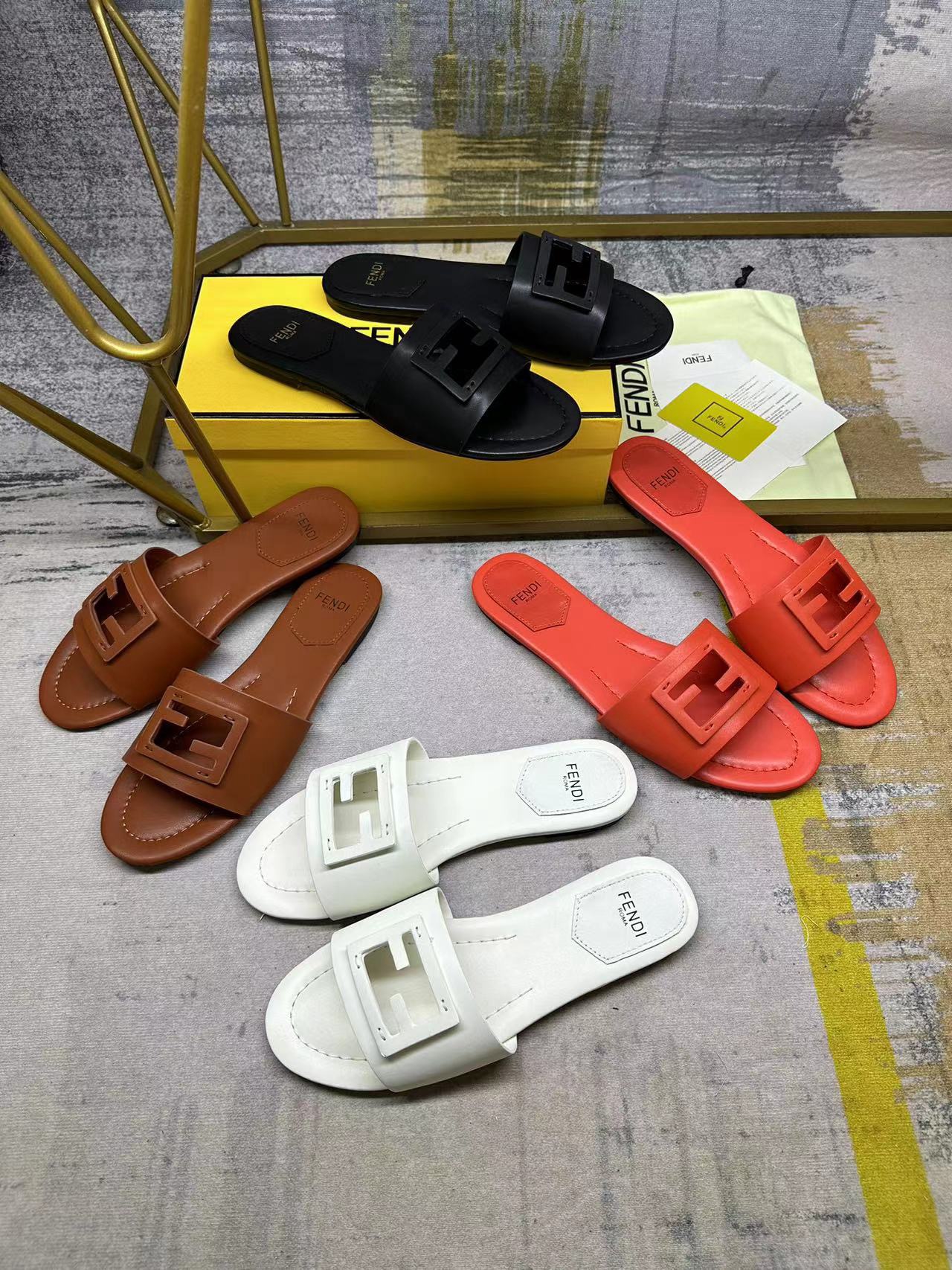Fendi  slippers