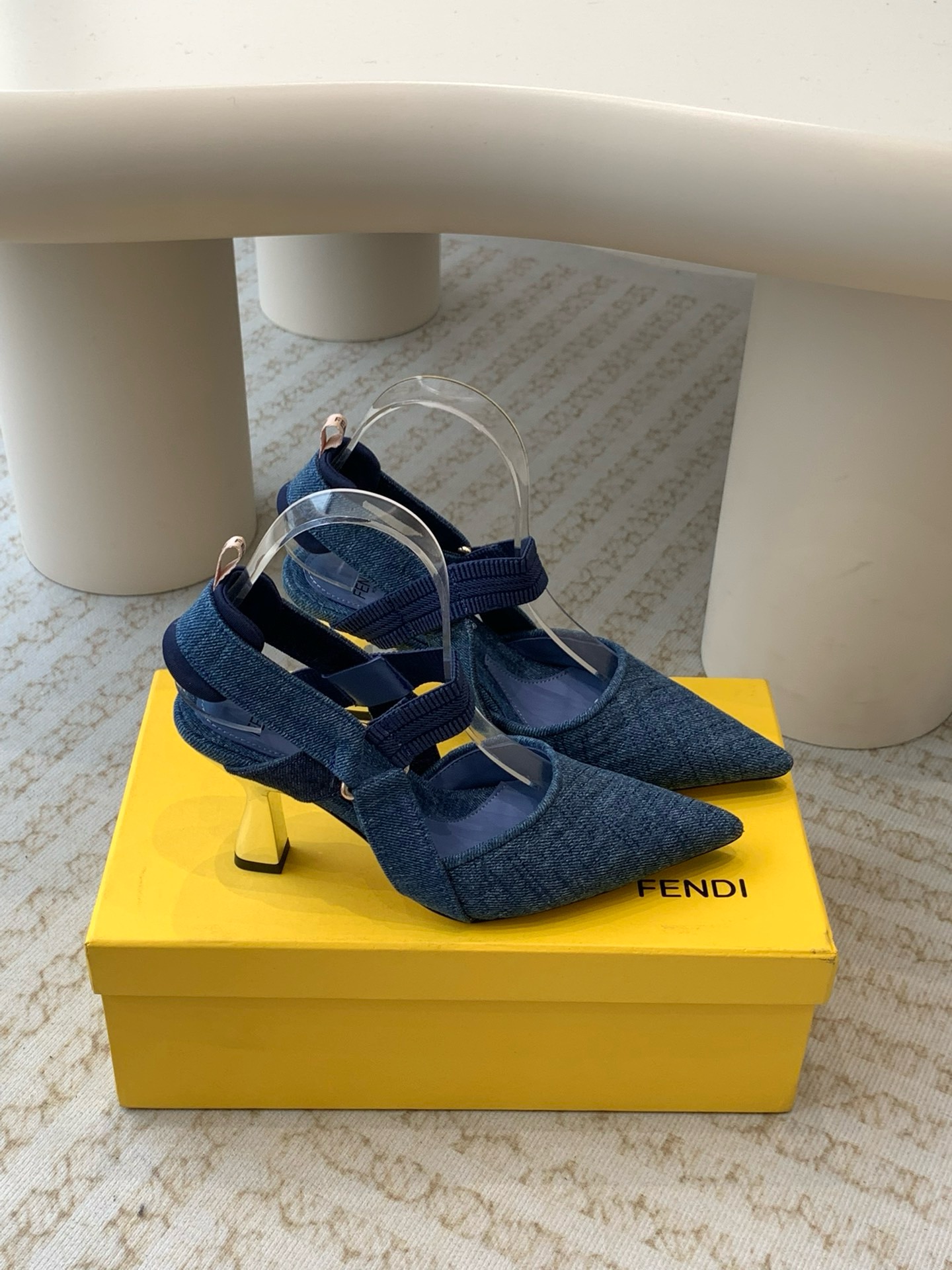 Fendi High-heeled sandals with back air.