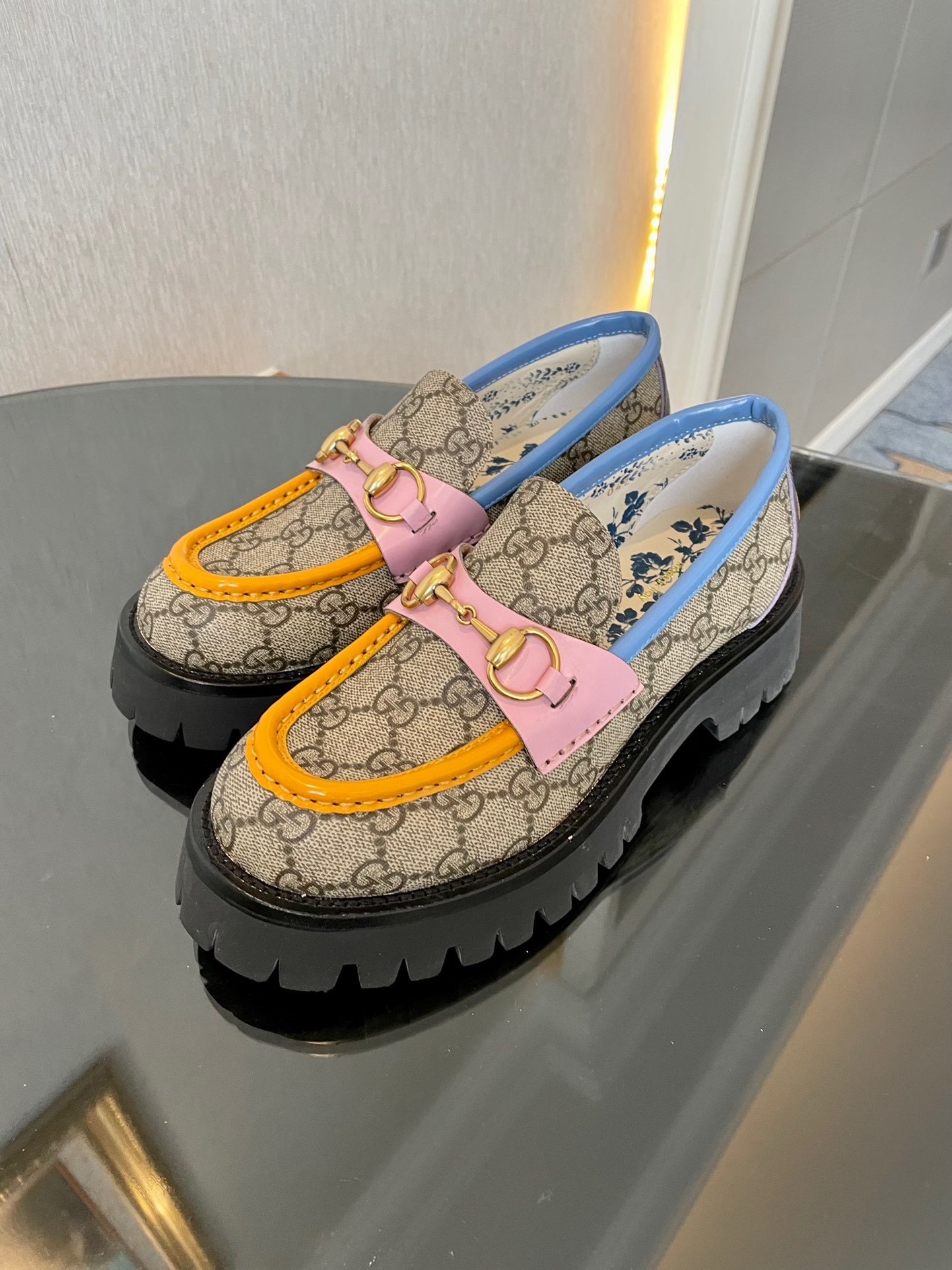 GUCCI Double G-buckle British style retro thick sole loafers