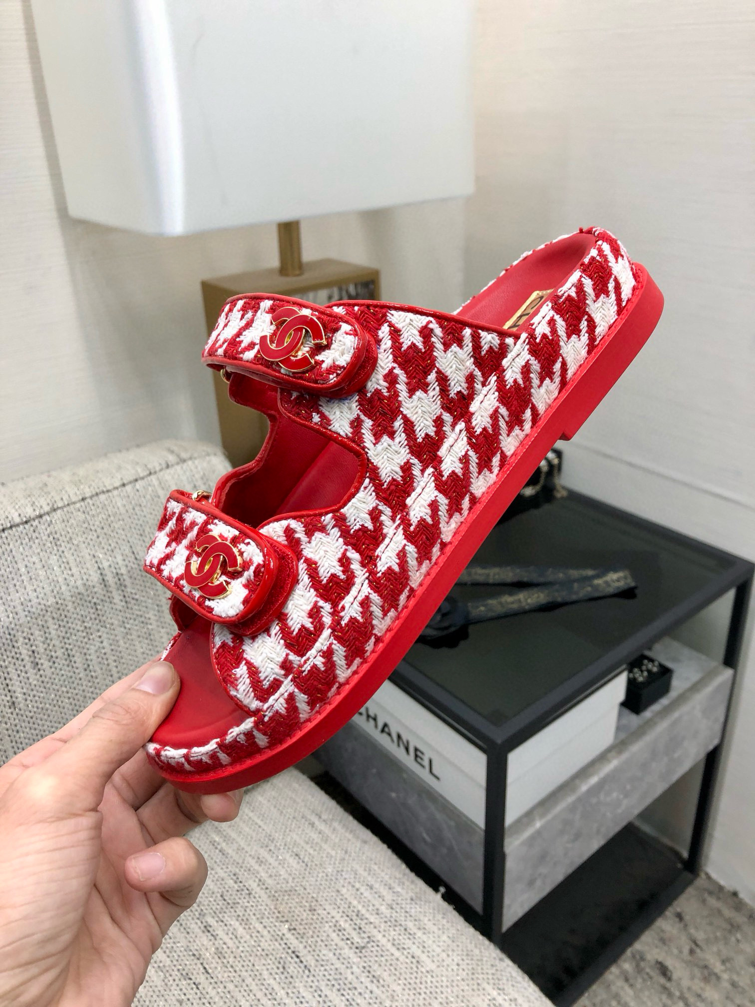 CHANEL New HOOk&LOOP Bird Grid Cloth Slippers