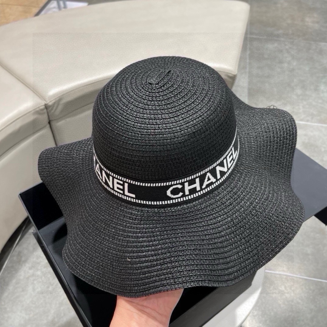 CHANEL Straw sun cap