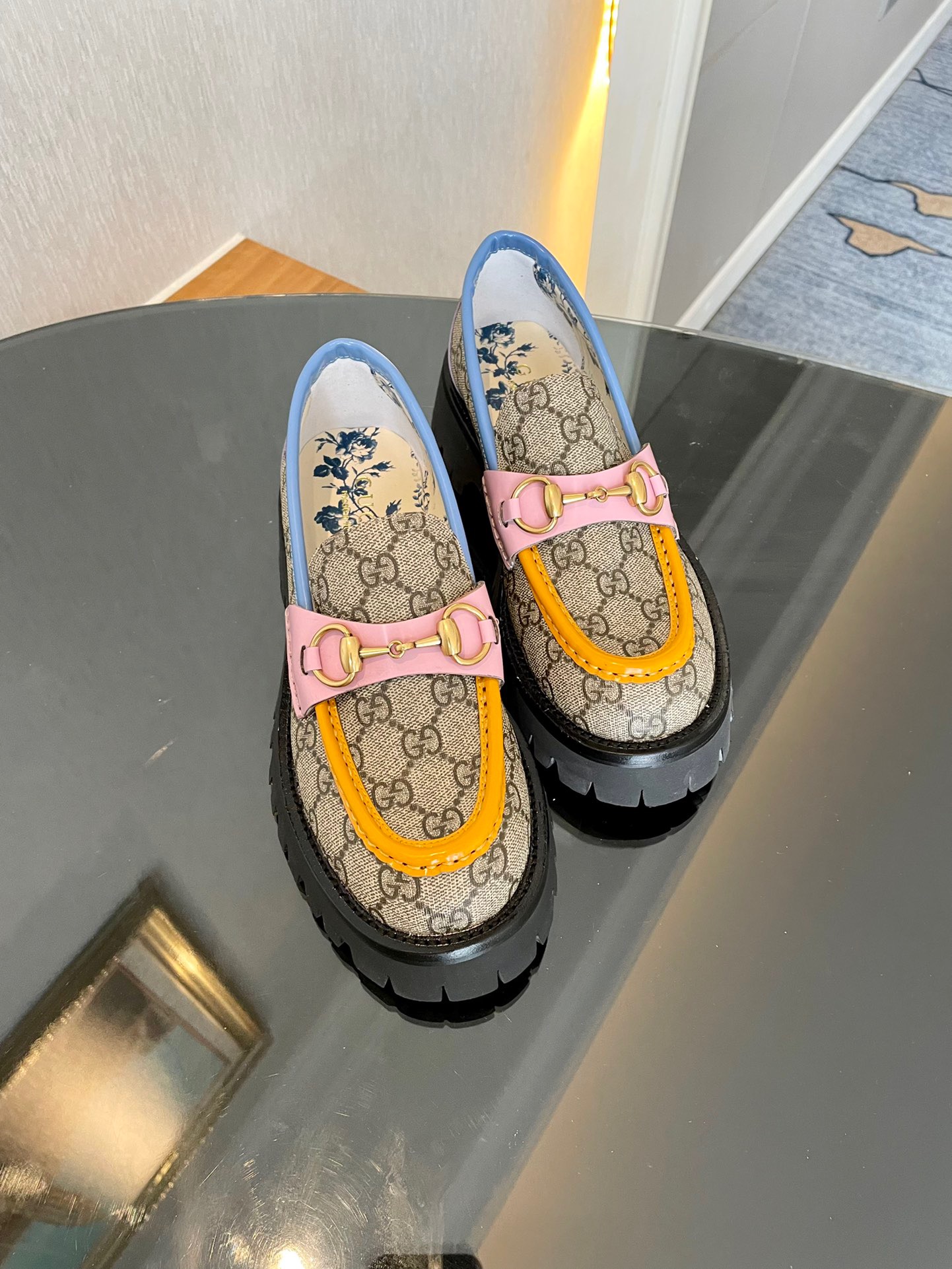 GUCCI Double G-buckle British style retro thick sole loafers