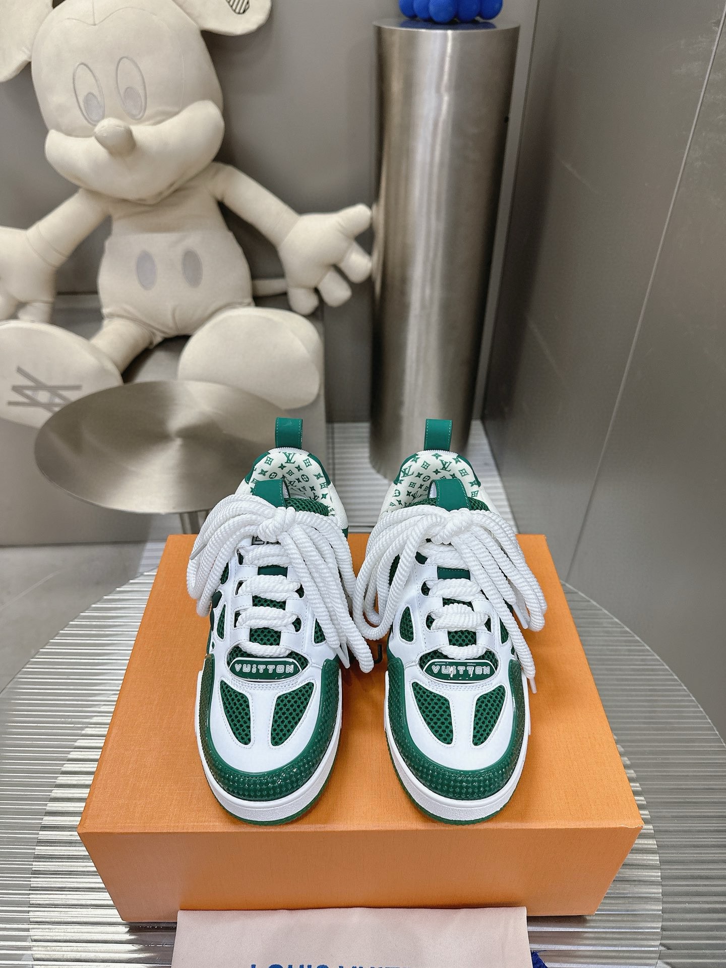 LV chunky skate trainer