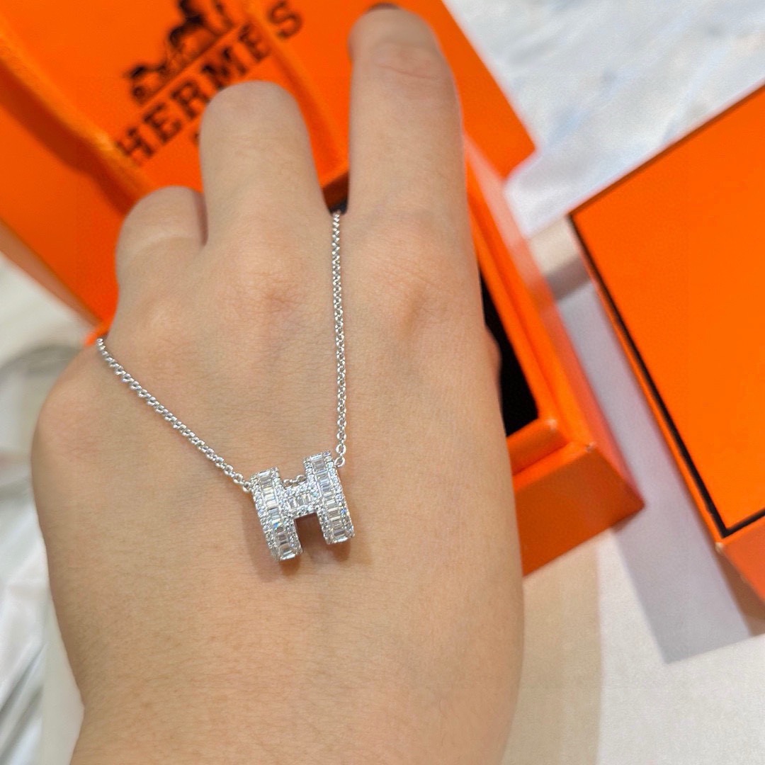 hermes Diamond necklace