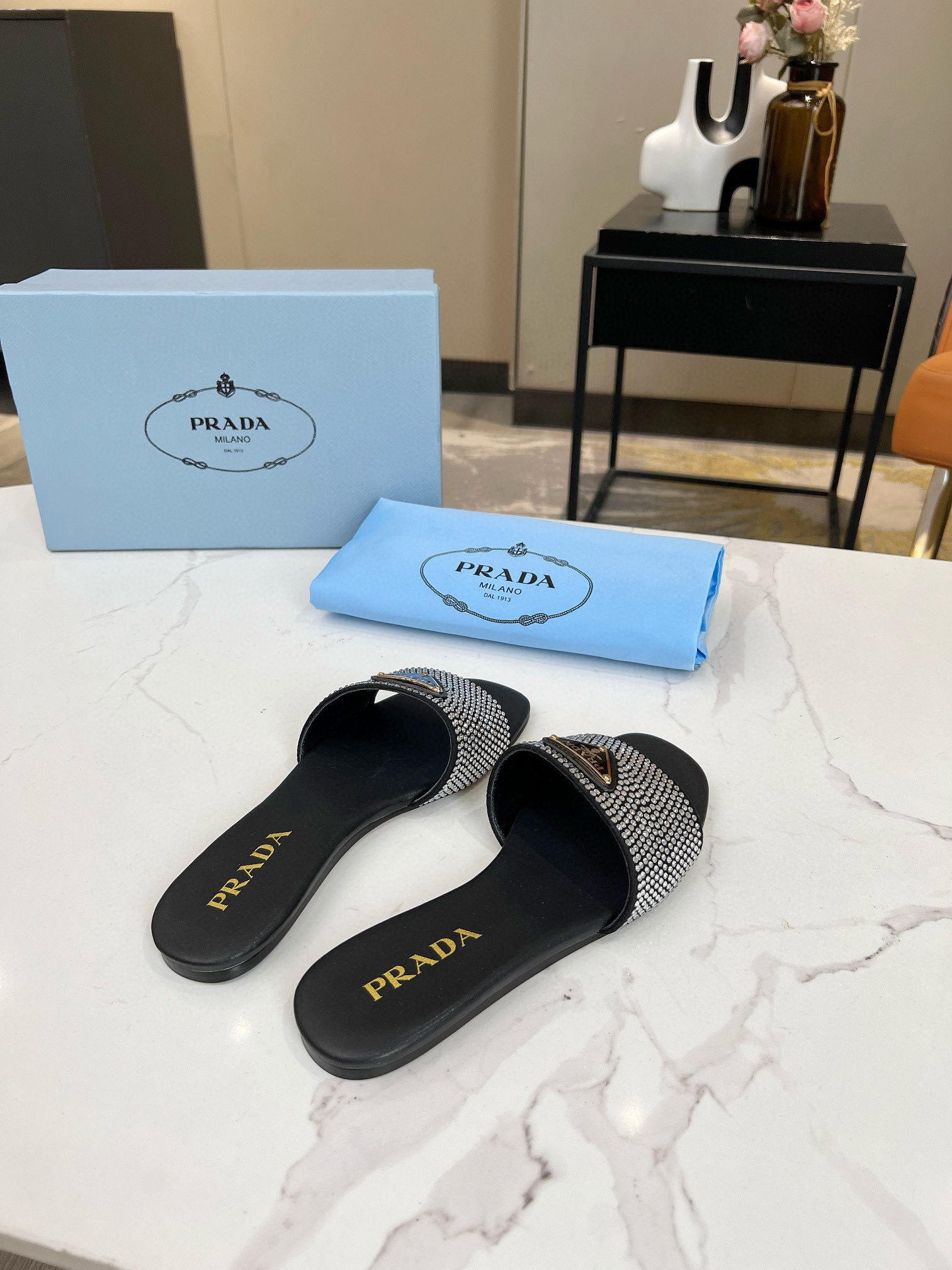 prada Triangle logo flat bottomed women's shoes Diamond slippers size 35-43